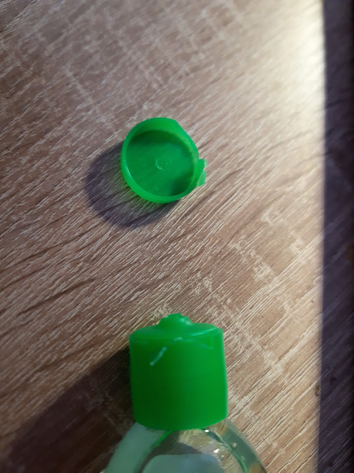 Klebt nicht