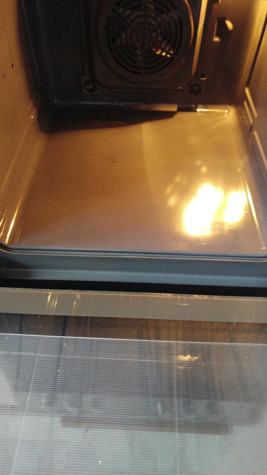 Klebt gut an senkrechten Flächen